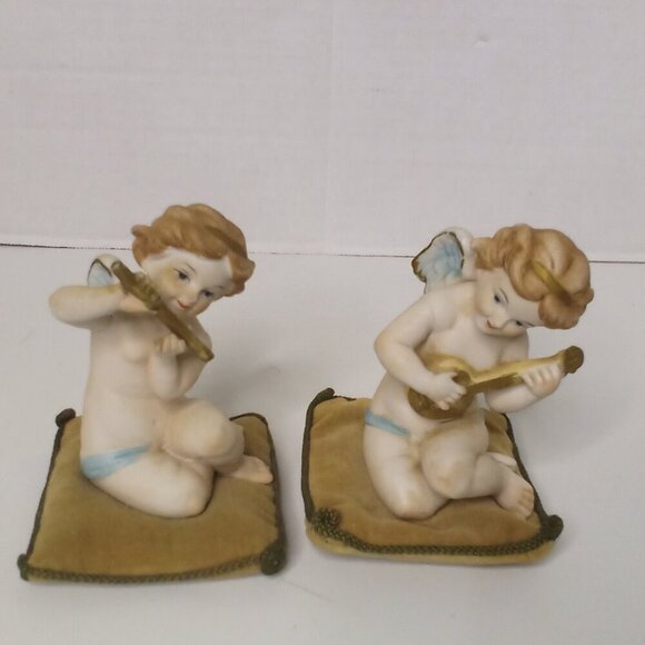 Vintage Angel Figure On Pillow Lot of 2 Guitar Flute Cherubs Ceramic 5" Tall - Picture 2 of 16